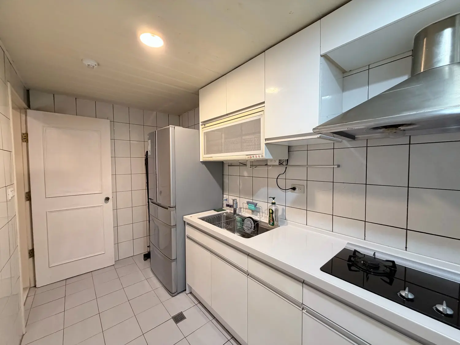 2 bedrooms apartment for rent in Xindian District, New Taipei City | NT$ 28 000 | 33 ping slide 10