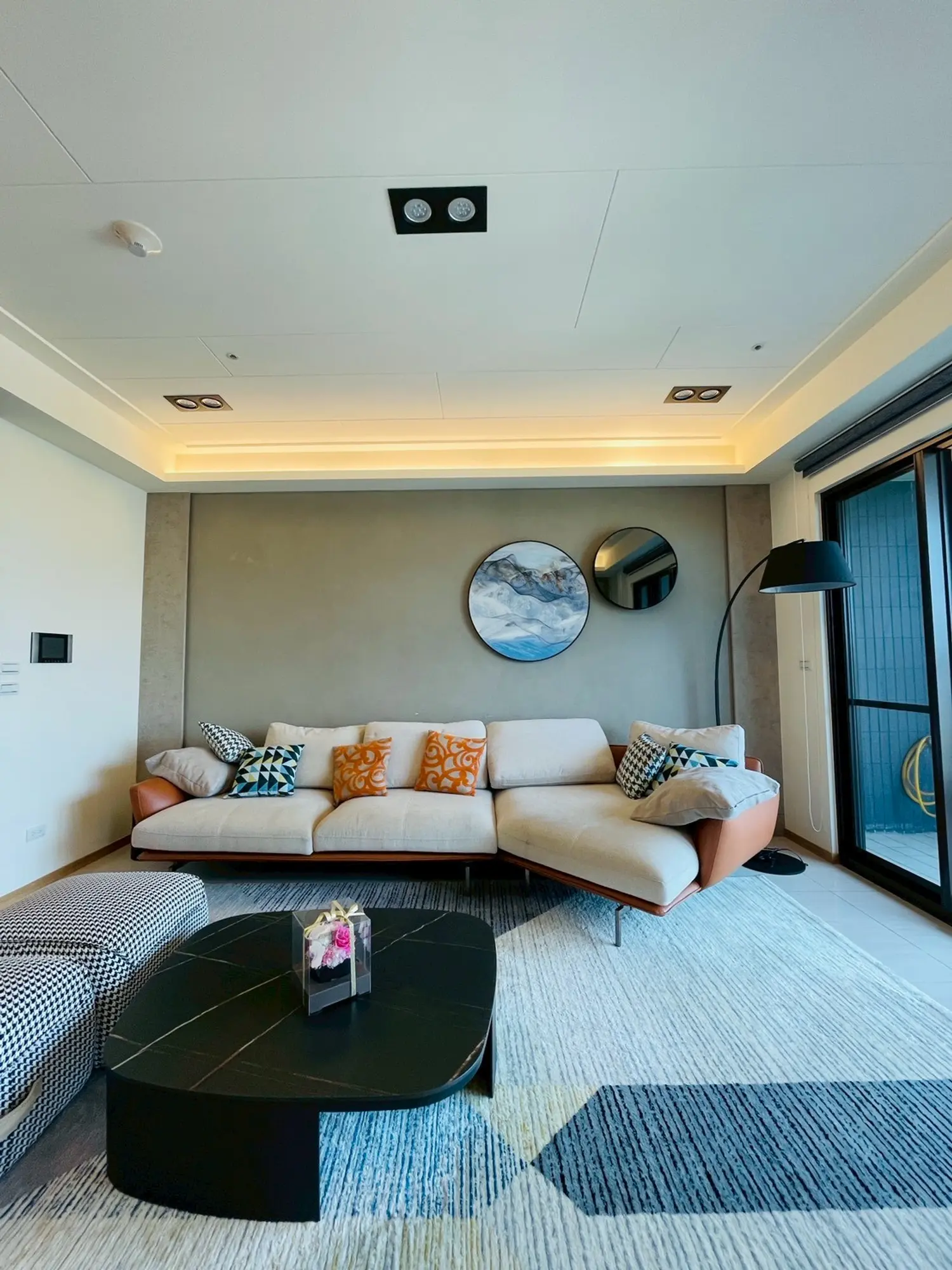 3 bedrooms apartment for rent TWD 70 000 - 51 ping - West Central District,Tainan City slide 1