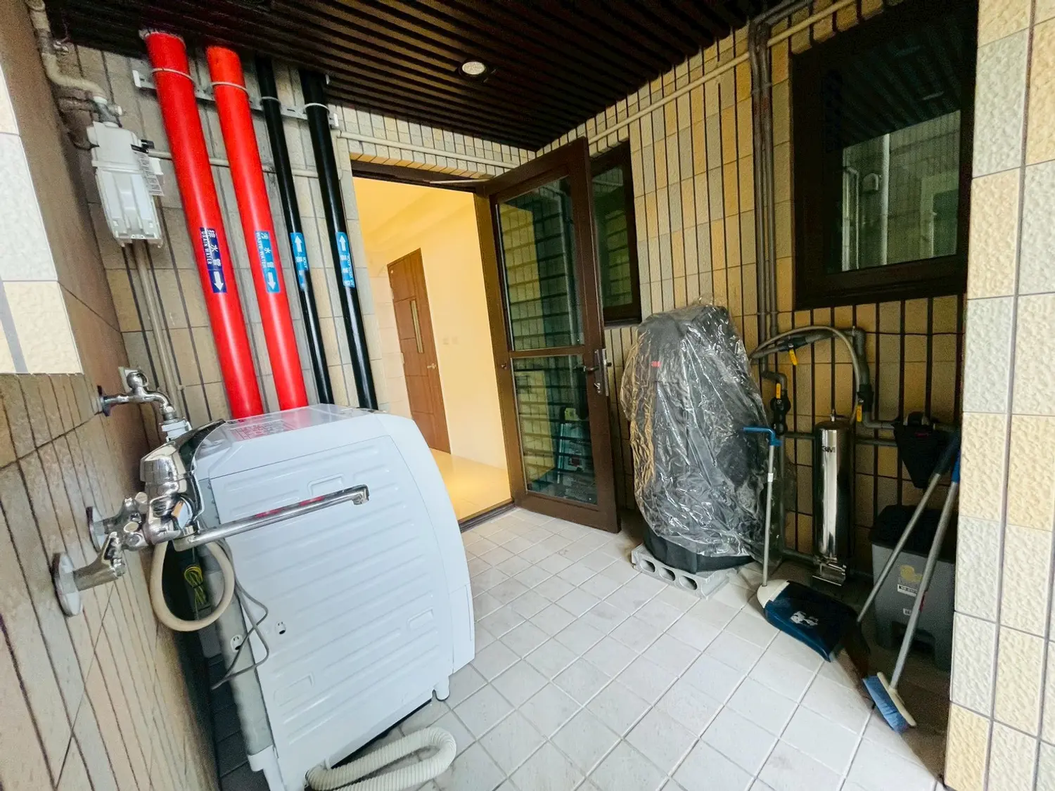 3 bedrooms apartment for rent TWD 70 000 - 51 ping - West Central District,Tainan City slide 6