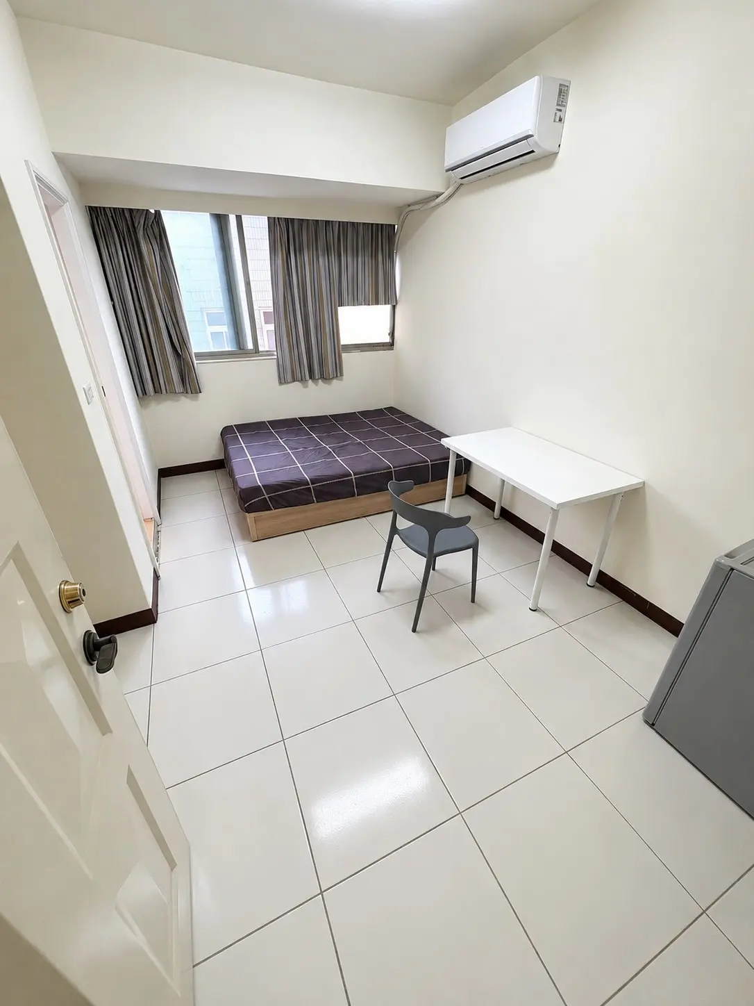 Room for rent in Xitun District, Taichung City | NT$ 6 800 | 8 ping slide 3