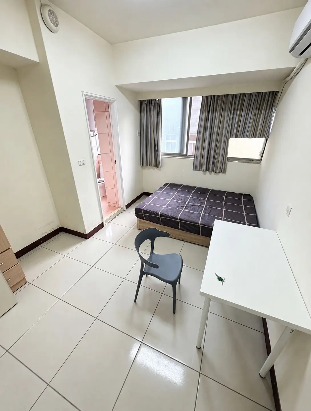 Room for rent in Xitun District, Taichung City | NT$ 6 800 | 8 ping slide 4