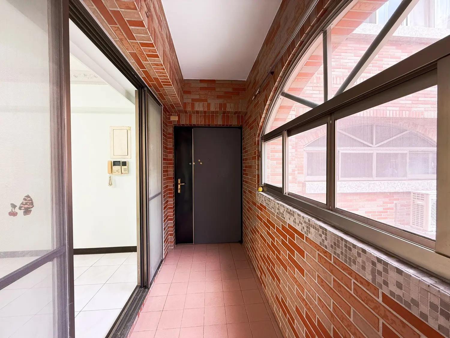 3 bedrooms apartment for sale TWD 25 580 000 - 23 ping - New Taipei City,Xinzhuang District slide 16