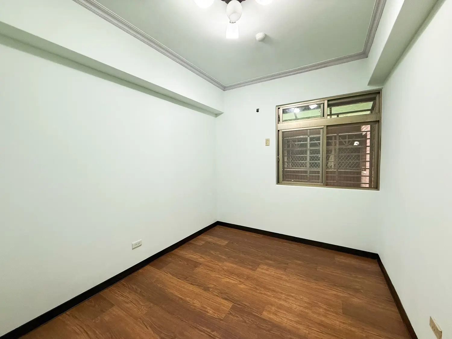 3 bedrooms apartment for sale TWD 25 580 000 - 23 ping - New Taipei City,Xinzhuang District slide 5