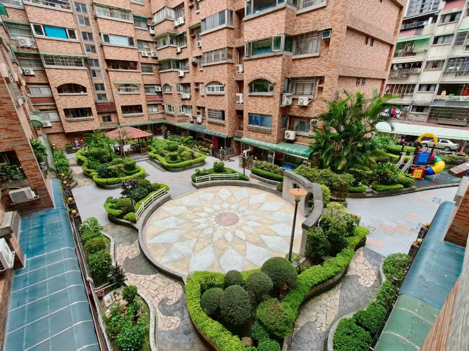 3 bedrooms apartment for sale TWD 25 580 000 - 23 ping - New Taipei City,Xinzhuang District slide 6