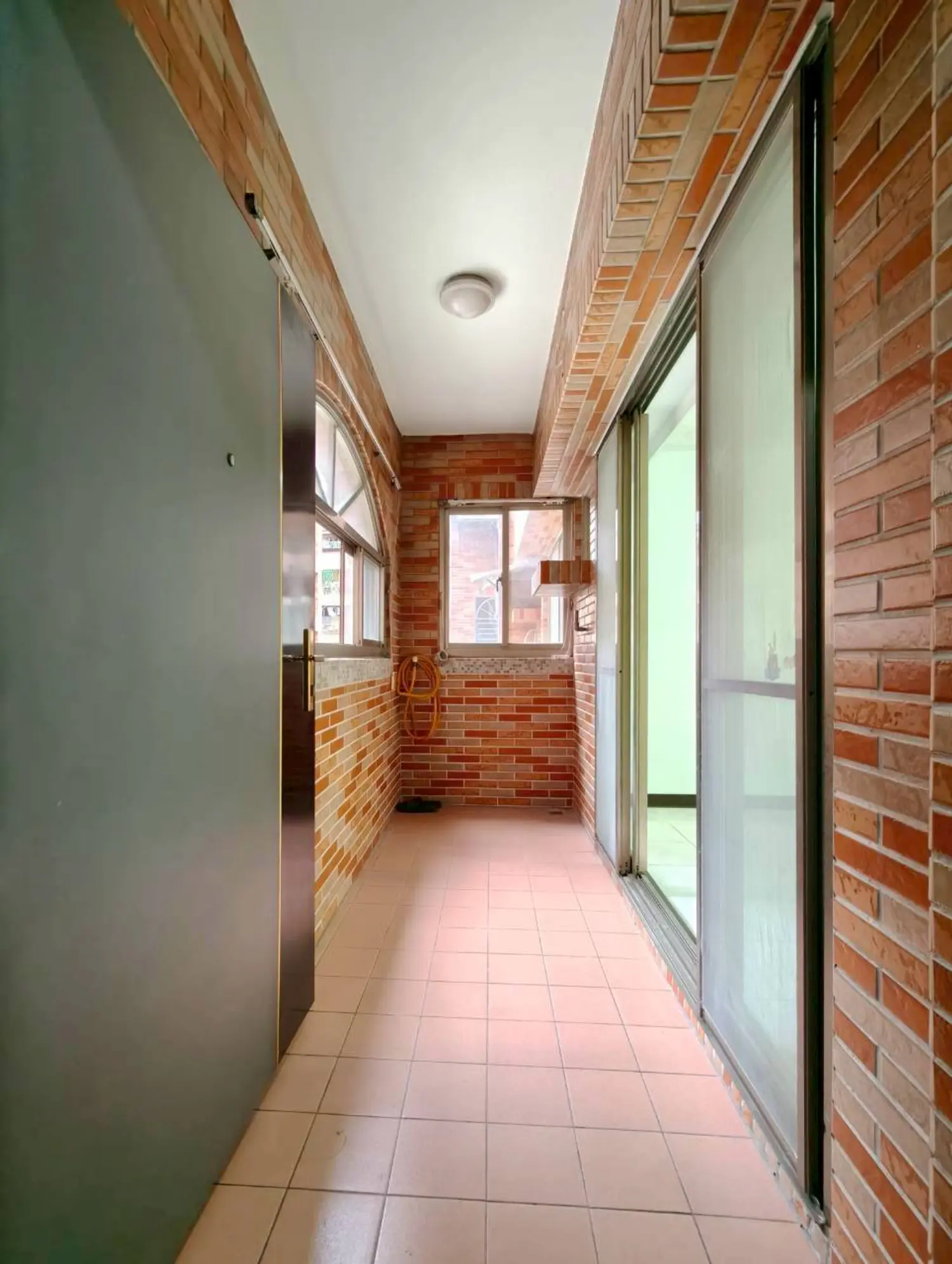 3 bedrooms apartment for sale TWD 25 580 000 - 23 ping - New Taipei City,Xinzhuang District slide 8