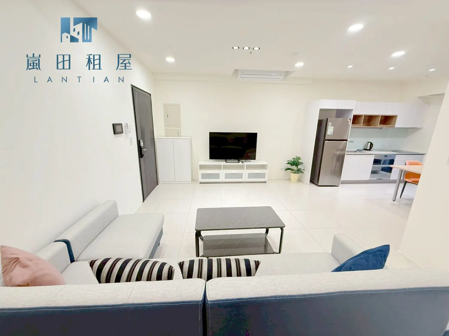 2 bedrooms apartment for rent TWD 20 000 - 21 ping - Qingshui District,Taichung City slide 4
