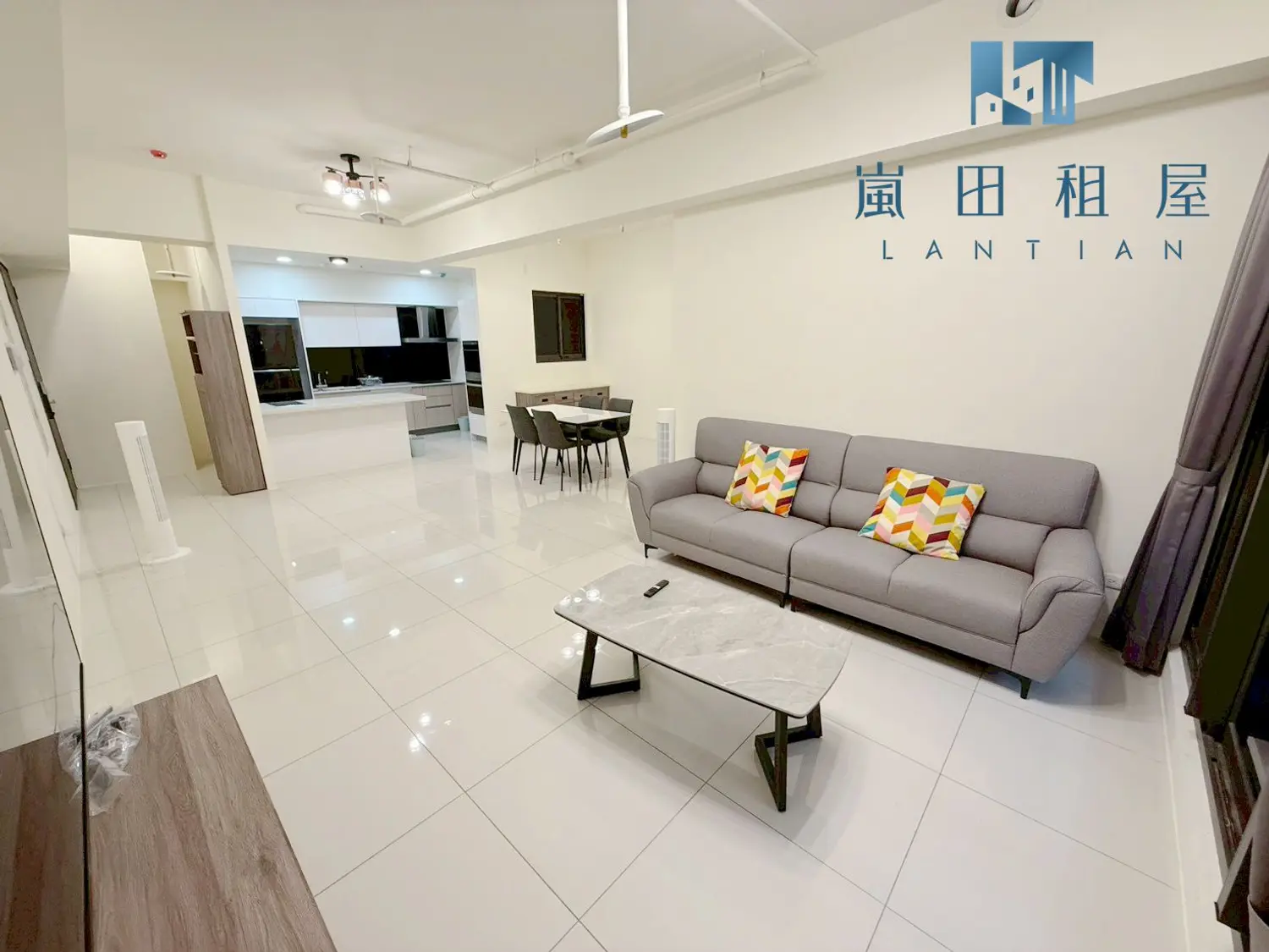3 bedrooms apartment for rent TWD 25 000 - 36 ping - Wuqi District,Taichung City slide 1