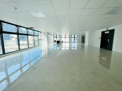 Office for sale in Songshan District, Taipei City | TWD 118 600 000 | 58 ping slide 4