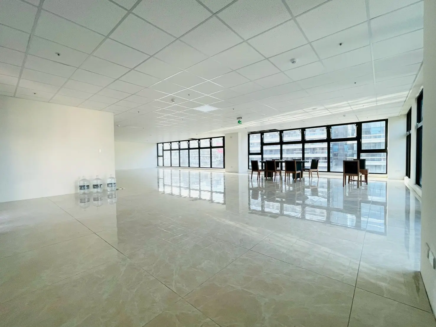 Office for sale in Songshan District, Taipei City | TWD 118 600 000 | 58 ping slide 5