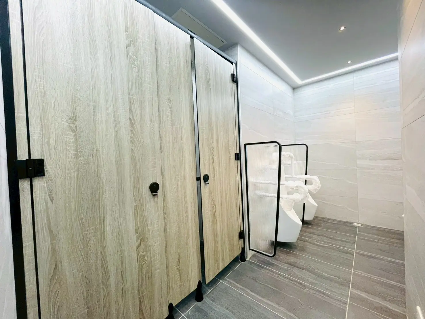 Office for sale in Songshan District, Taipei City | TWD 118 600 000 | 58 ping slide 16