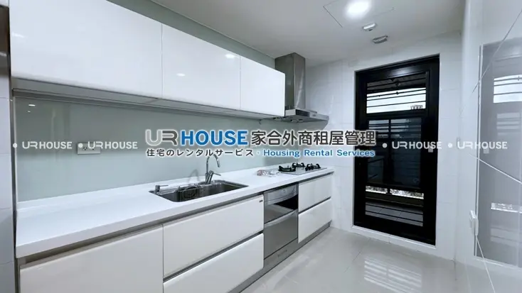 3 bedrooms apartment for rent in Wanhua District, Taipei City | NT$ 85 000 | 38 ping slide 15