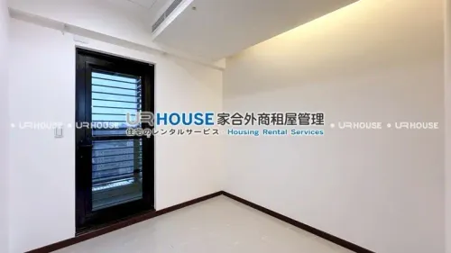 3 bedrooms apartment for rent in Wanhua District, Taipei City | NT$ 85 000 | 38 ping slide 13