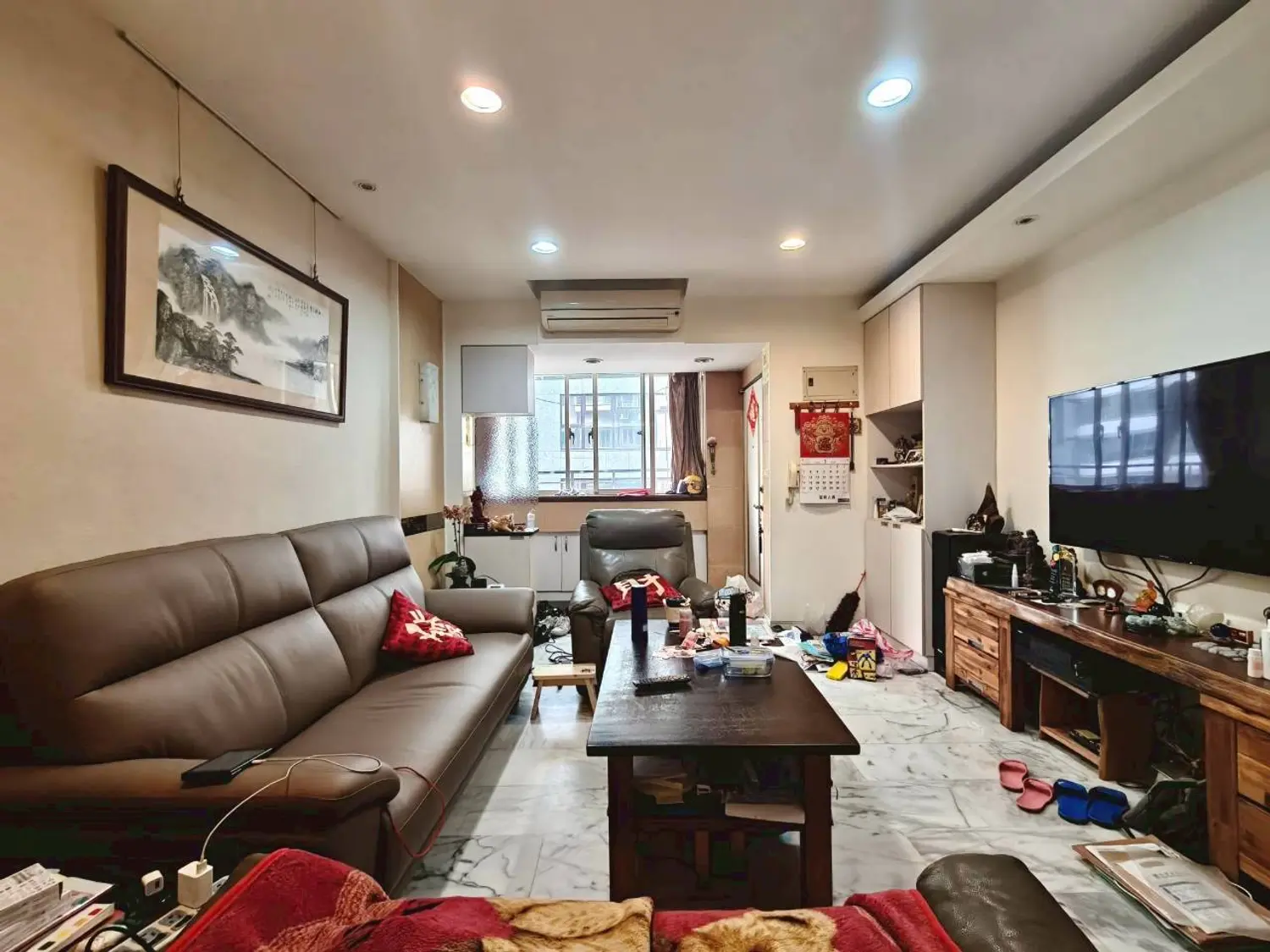 3 bedrooms apartment for sale TWD 27 880 000 - 26 ping - Songshan District, Taipei City slide 0