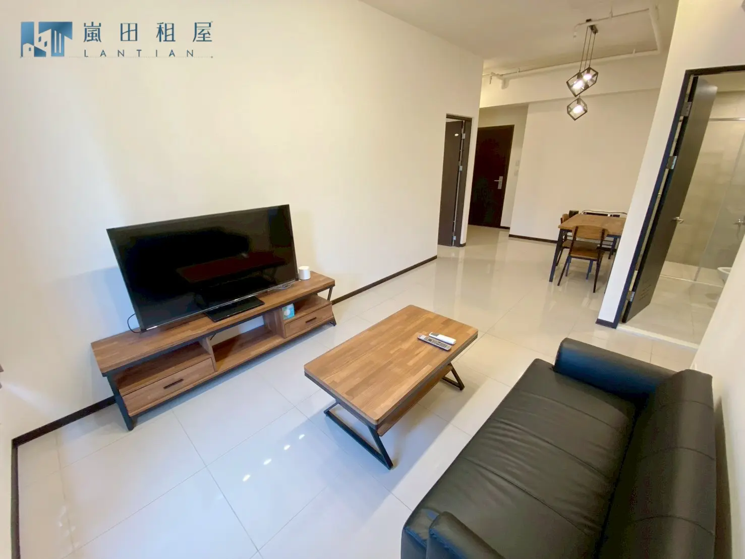 2 bedrooms apartment for rent in Wuqi District, Taichung City | NT$ 19 000 | 20 ping slide 1