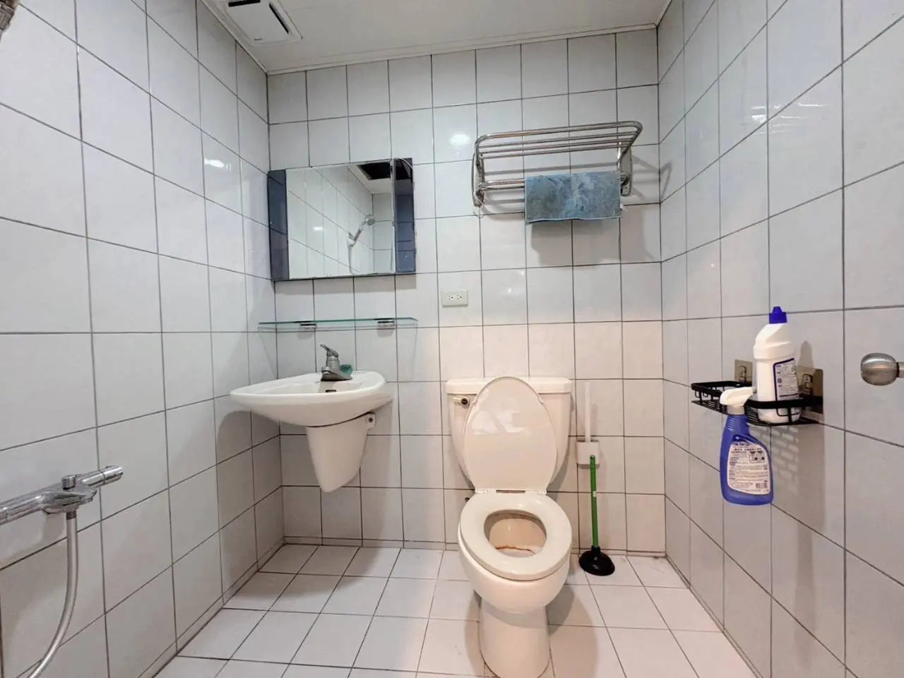 1 room apartment for rent in Xindian District, New Taipei City | NT$ 26 000 | 31 ping slide 9