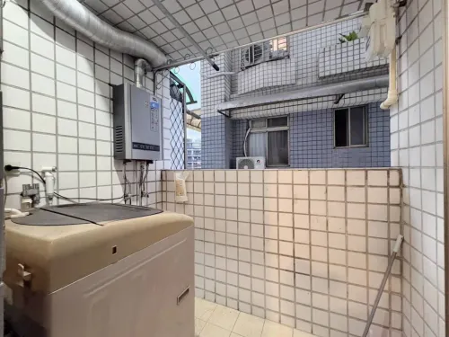 1 room apartment for rent in Xindian District, New Taipei City | NT$ 26 000 | 31 ping slide 12