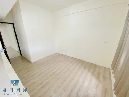 Apartment for rent NT$ 40 000 - Dadun 11th St - 3 bedrooms