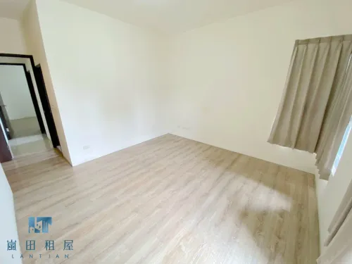 Apartment for rent NT$ 40 000 - Dadun 11th St - 3 bedrooms