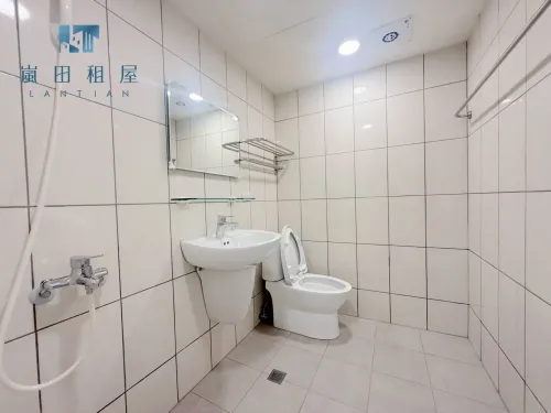 4 bedrooms apartment for rent in Beitun District, Taichung City | NT$ 20 000 | 25 ping slide 7