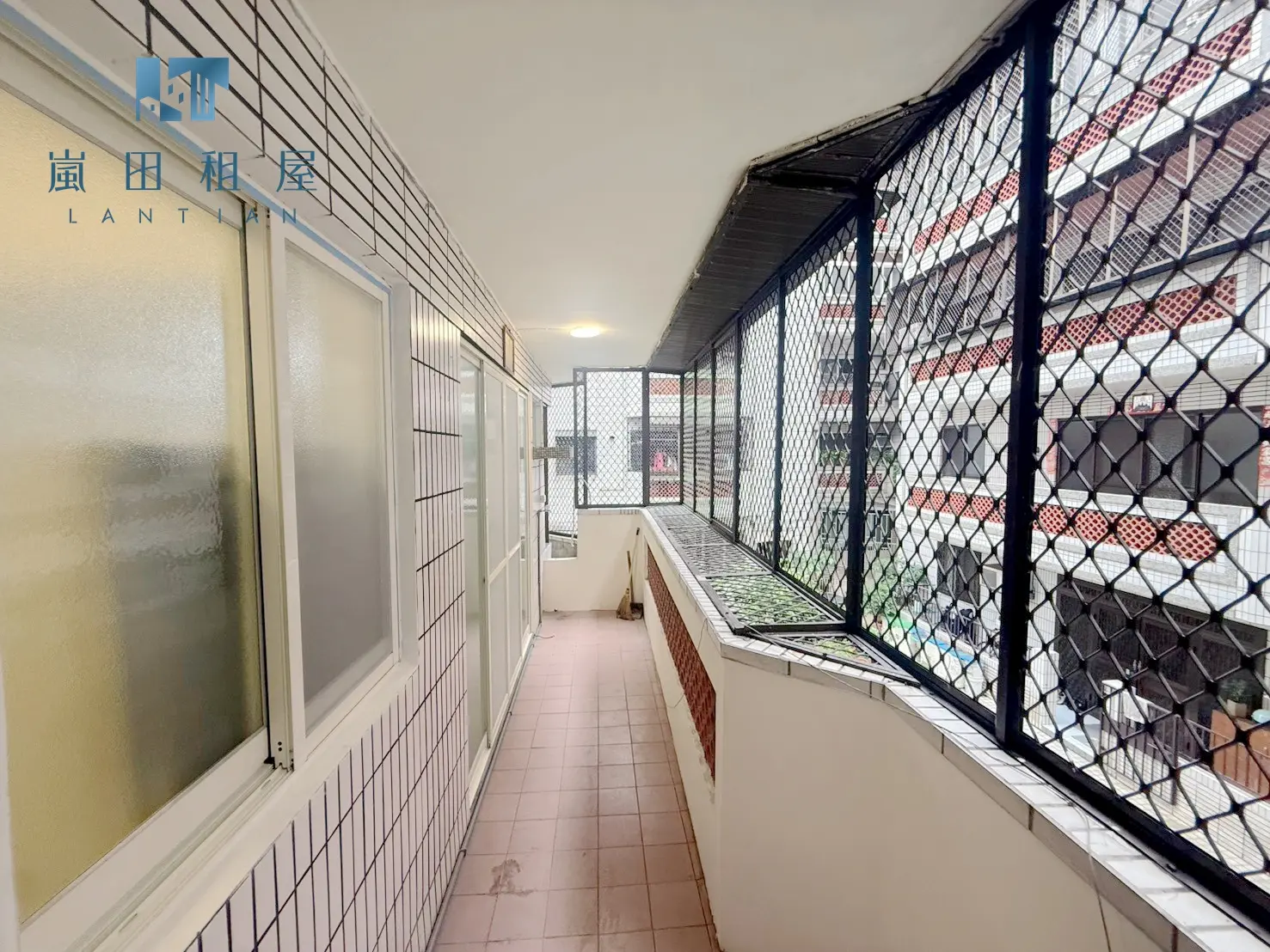 4 bedrooms apartment for rent in Beitun District, Taichung City | NT$ 20 000 | 25 ping slide 2