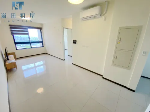 2 bedrooms apartment for rent in Nantun District, Taichung City | NT$ 26 800 | 17 ping slide 1