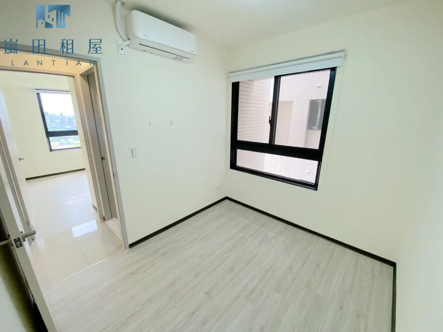 2 bedrooms apartment for rent in Nantun District, Taichung City | NT$ 26 800 | 17 ping slide 5