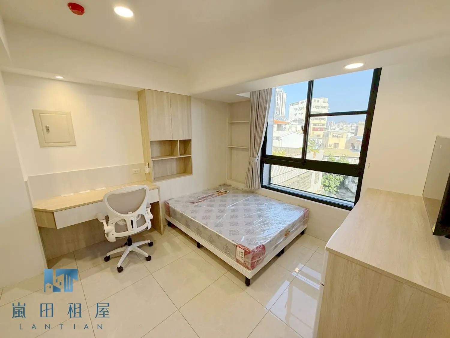 獨立套房 公寓 出租 TWD 12 800 - 6 坪 - 北屯區, 台中市 slide 0