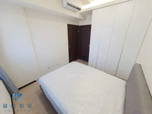 2 bedrooms apartment for rent in West District, Taichung City | NT$ 38 000 | 18 ping slide 6