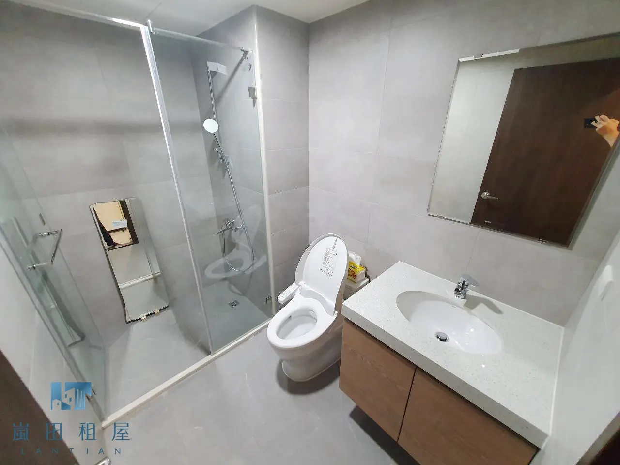 2 bedrooms apartment for rent in West District, Taichung City | NT$ 38 000 | 18 ping slide 10