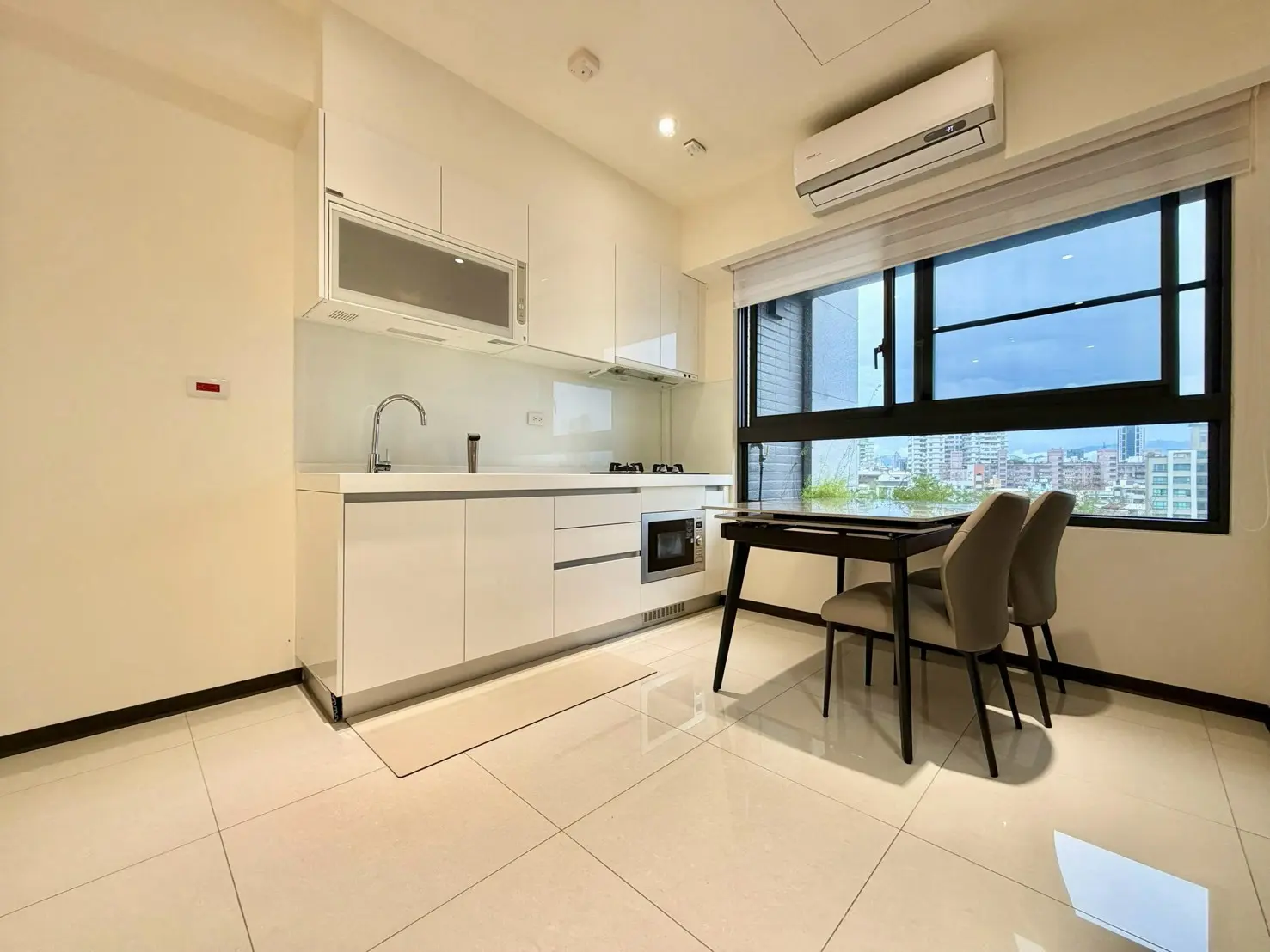 2 bedrooms apartment for rent in Beitun District, Taichung City | NT$ 38 000 | 20 ping slide 9