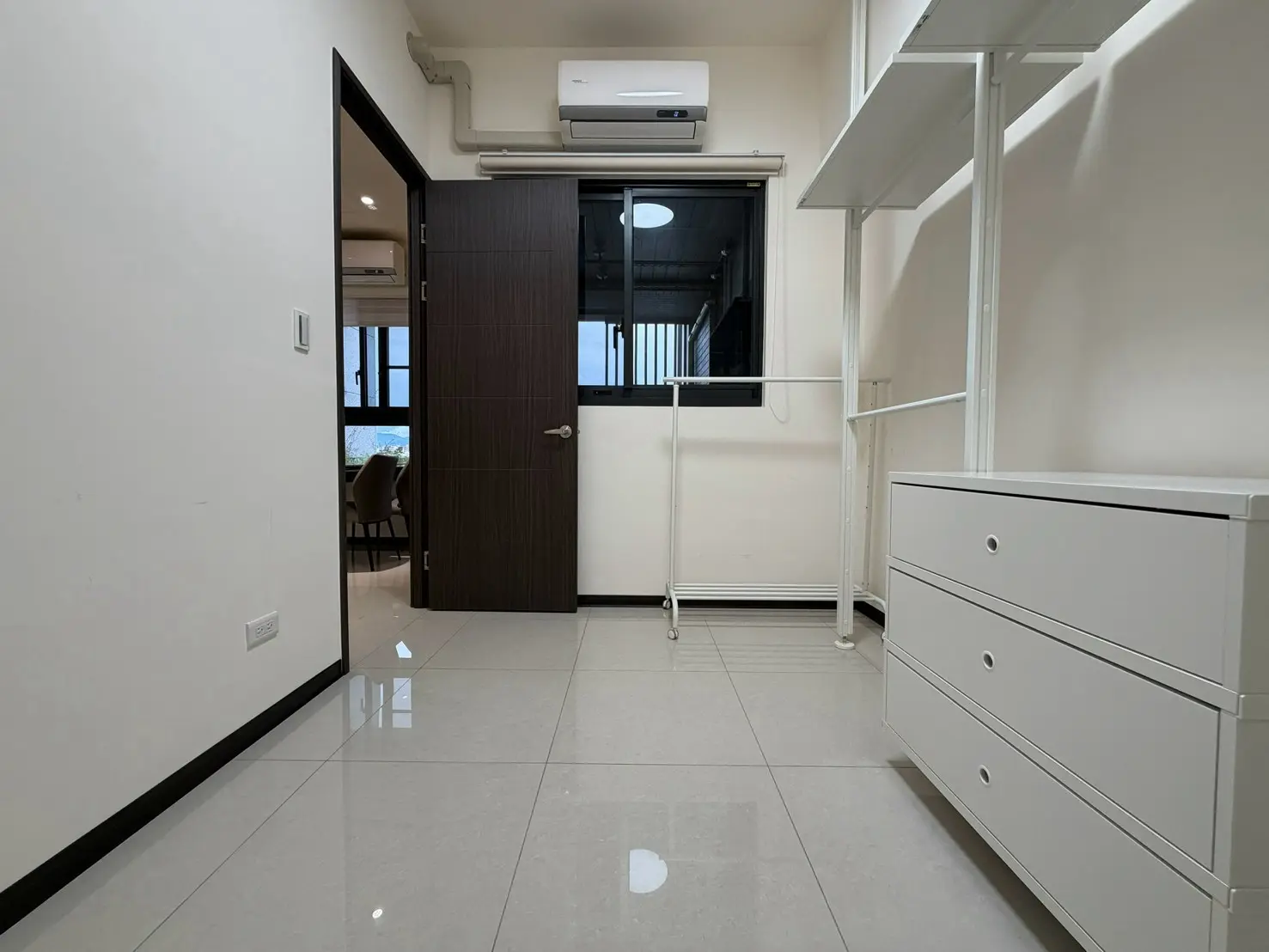 2 bedrooms apartment for rent in Beitun District, Taichung City | NT$ 38 000 | 20 ping slide 8