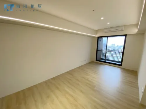 3 bedrooms apartment for rent in Wuqi District, Taichung City | TWD 20 000 | 25 ping slide 1