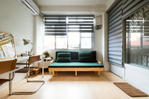 Room for rent NT$ 8 000 - 中央第二商場 - 3 bedrooms