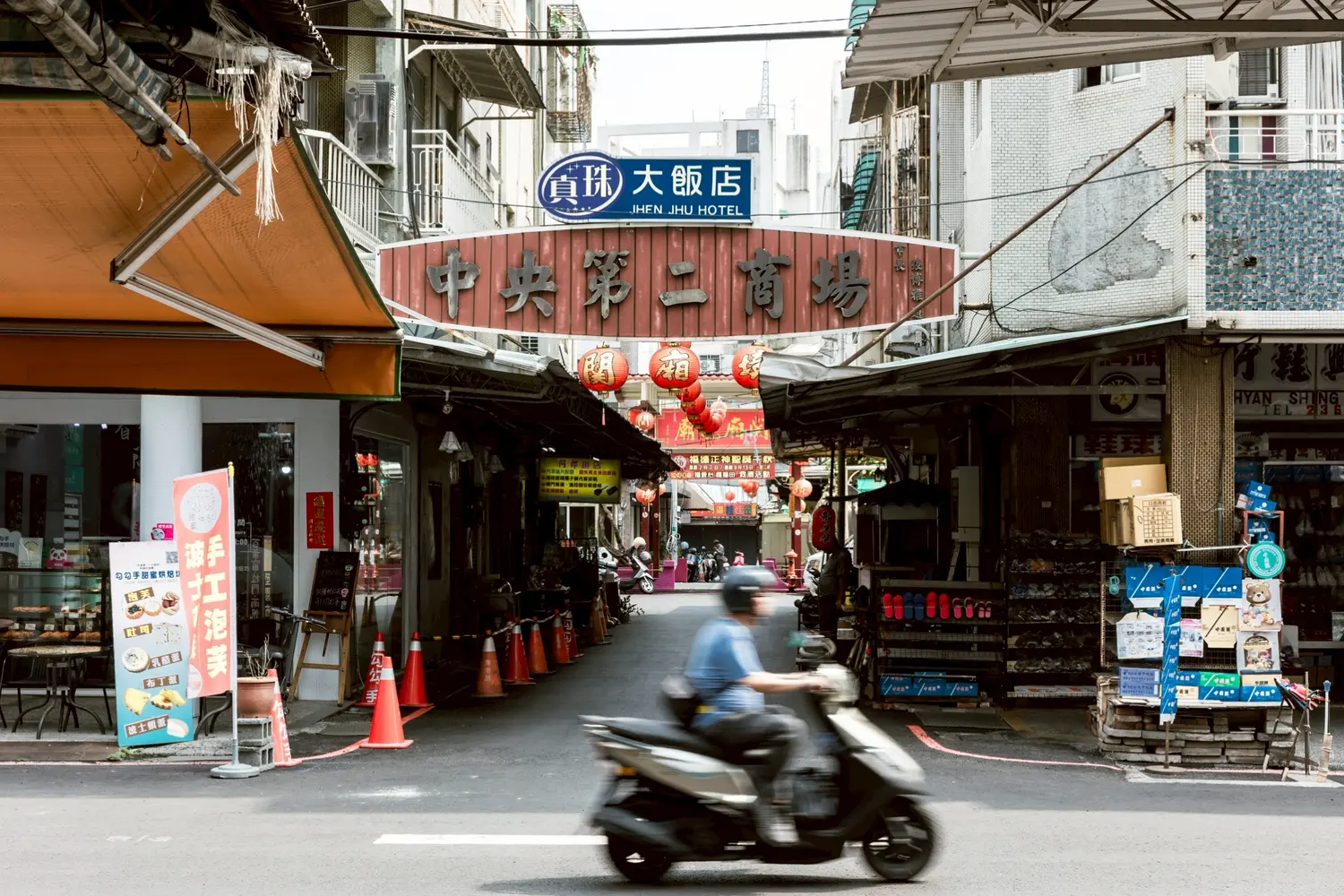 Room for rent in West District, Chiayi City | NT$ 8 000 | 5 ping slide 16