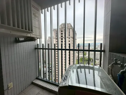1 room apartment for sale in Nantun District, Taichung City | TWD 10 880 000 | 11 ping slide 9