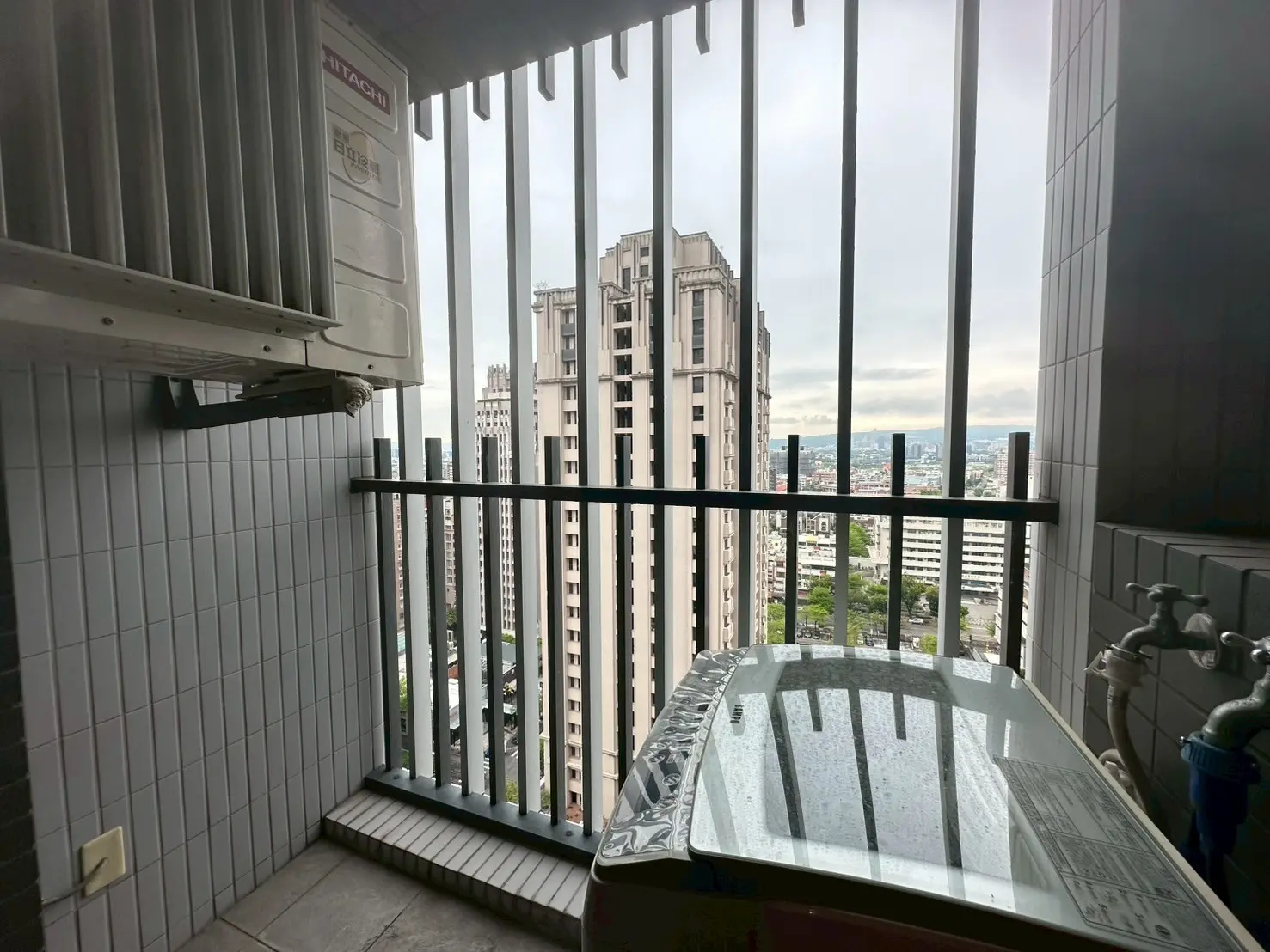 1 room apartment for sale in Nantun District, Taichung City | TWD 10 880 000 | 11 ping slide 9