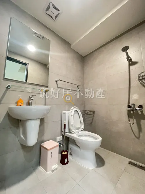 Apartment for rent TWD 32 800 - Section 2, Yonghua Road - 2 bedrooms