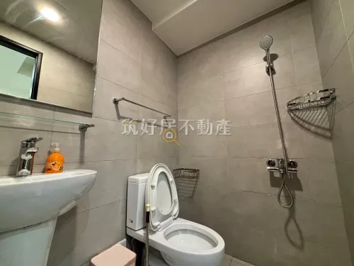 Apartment for rent TWD 32 800 - Section 2, Yonghua Road - 2 bedrooms