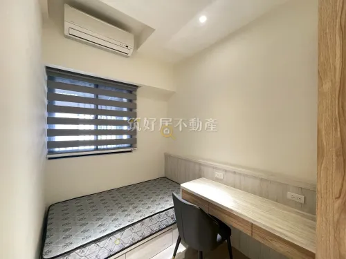Apartment for rent TWD 32 000 - Section 2, Yonghua Road - 2 bedrooms