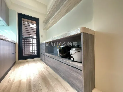 Apartment for rent TWD 32 000 - Section 2, Yonghua Road - 2 bedrooms