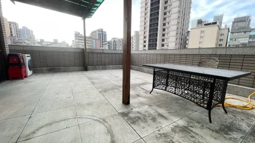 2 bedrooms apartment for rent in Zhongshan District, Taipei City | NT$ 60 000 | 21 ping slide 10