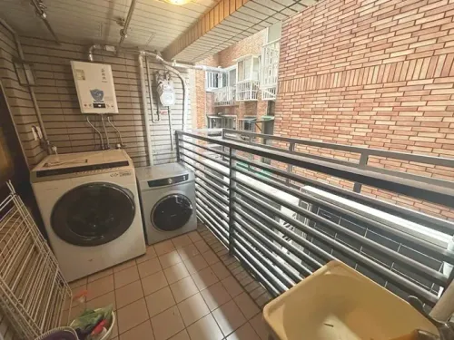 4 bedrooms apartment for rent in Songshan District, Taipei City | NT$ 148 000 | 35 ping slide 6
