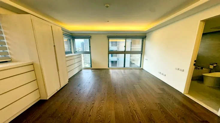 4 bedrooms apartment for rent in Zhongshan District, Taipei City | NT$ 185 000 | 68 ping slide 9