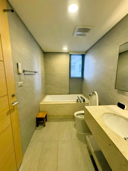 4 bedrooms apartment for rent in Zhongshan District, Taipei City | NT$ 185 000 | 68 ping slide 15