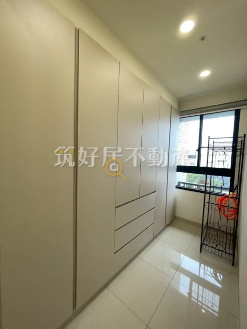 Apartment for rent TWD 32 800 - Section 2, Yonghua Road - 2 bedrooms