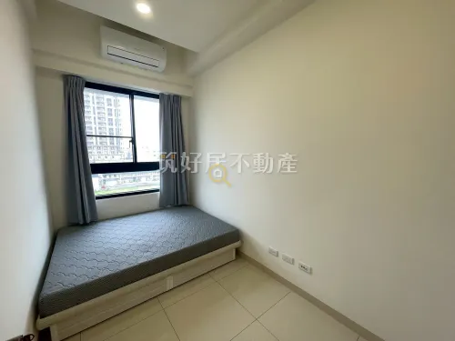Apartment for rent TWD 32 800 - Section 2, Yonghua Road - 2 bedrooms