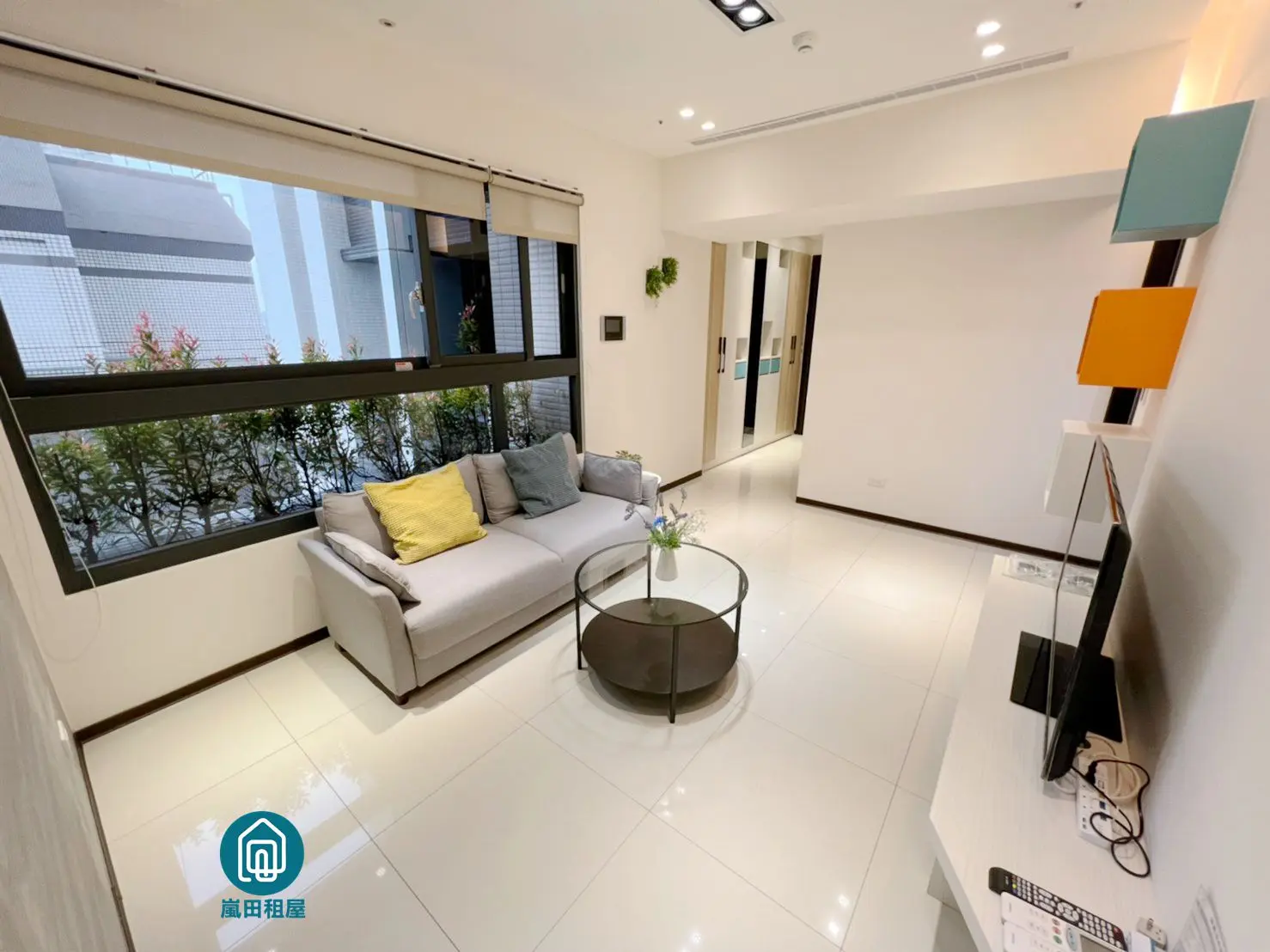 2 bedrooms apartment for rent in Xitun District, Taichung City | TWD 33 000 | 16 ping slide 0