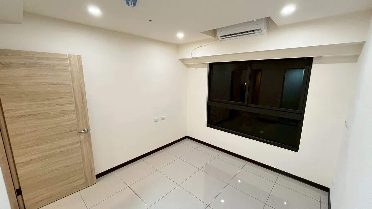 3 房 公寓 出租 TWD 23 500 - 22 坪 - 中壢區, 桃園市 slide 0