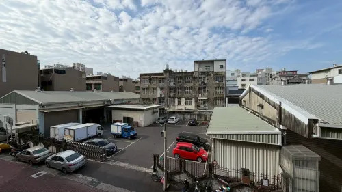 Apartment for rent TWD 18 800 - Alley 12, Lane 406, Section 2, Datong Road - 2 bedrooms