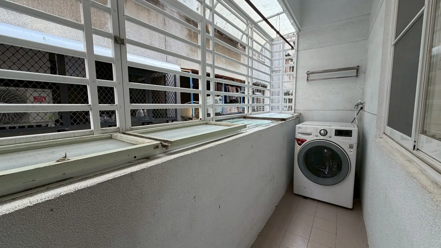 2 bedrooms apartment for rent TWD 18 800 - 23 ping - South District,Tainan City slide 12